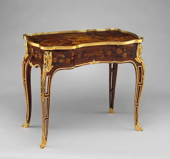 Mechanical table