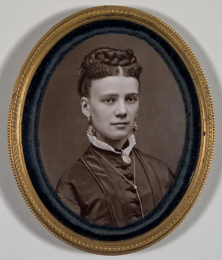 Untitled (Portrait of a Woman)