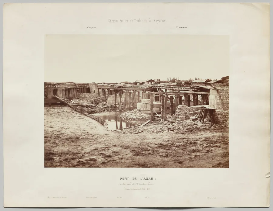 Chemin de fer de Toulouse à Bayonne. Pont de l'Aran (en trois arches de 17m d'ouverture chacune). Situation des travaux au 21 juillet 1861