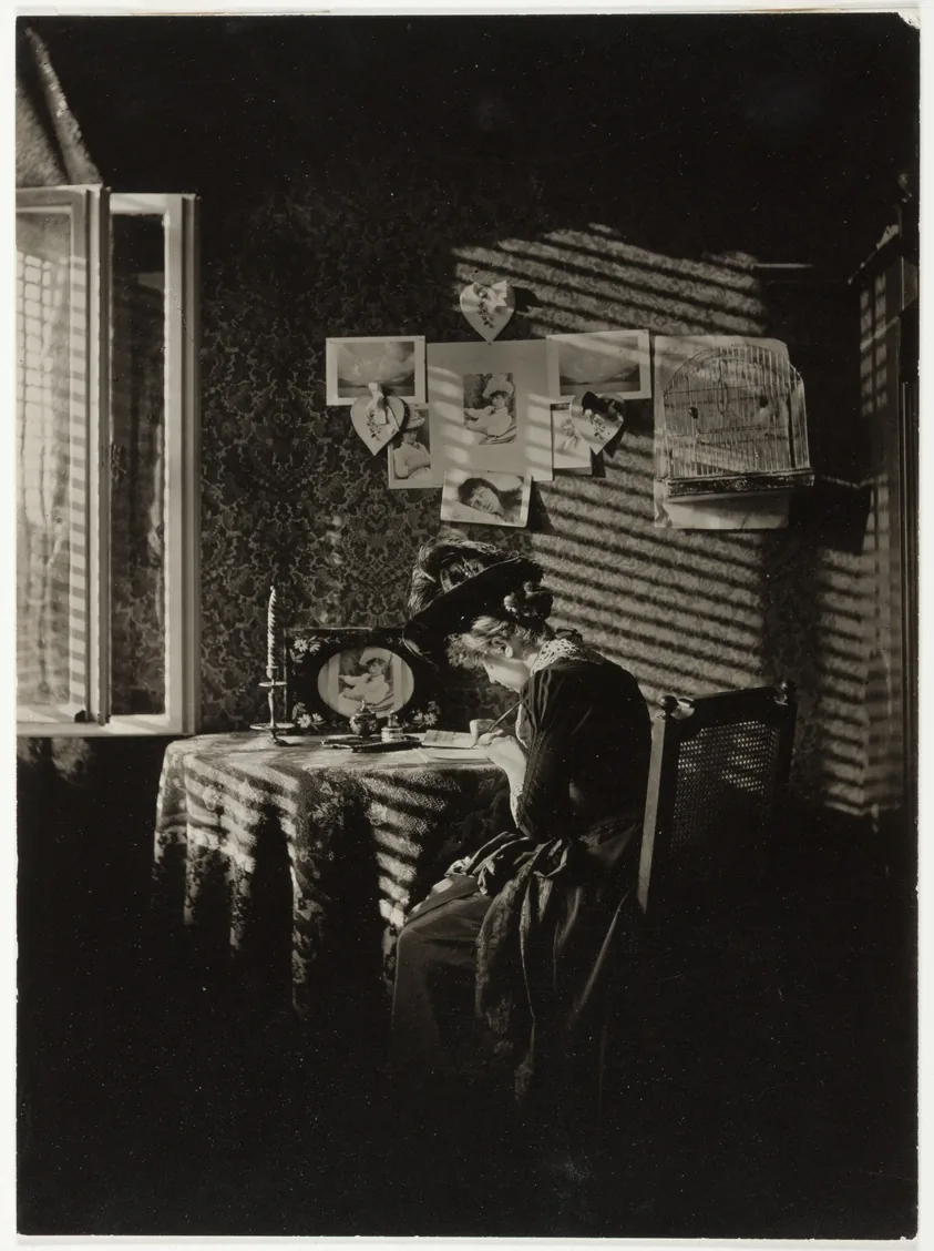 Sun Rays—Paula, Berlin